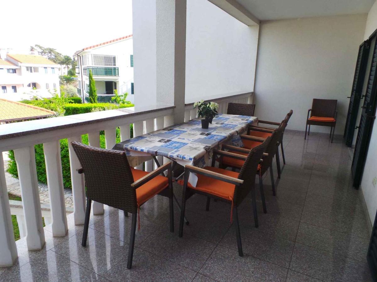 Holiday Home In Malinska/Insel Krk 13031 Kültér fotó
